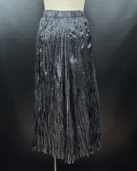 ランダムプリーツロングスカート