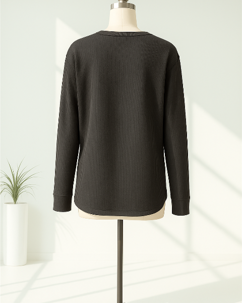 ヘンリーネック長袖プルオーバー