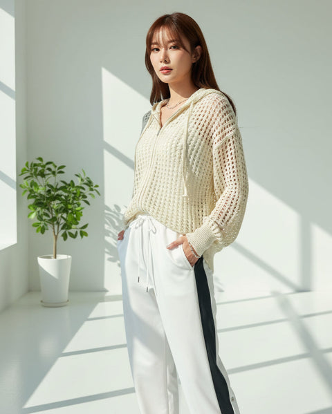 透かし編みニットパーカー